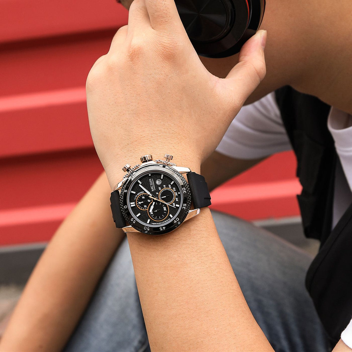 MEGIR Men's Watches Luxury Military Sport Wristwatches Waterproof Luminous Silicone Strap Quartz Chronograph Reloj Hombre 2211